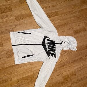 nike windbreaker